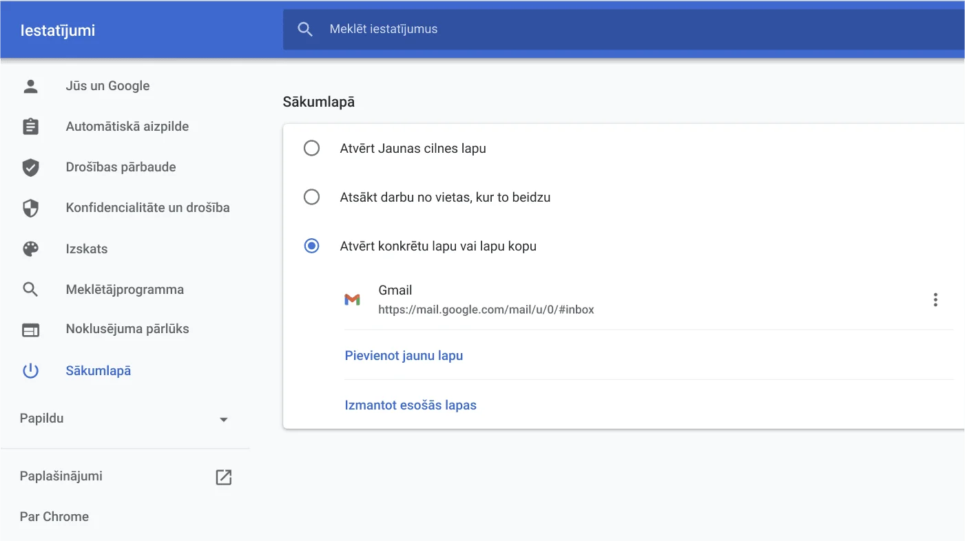 Pārlūka Chrome iestatījumu logs, kurā tiek rādīta iestatījuma “Sākumlapā” opciju izvēlne.